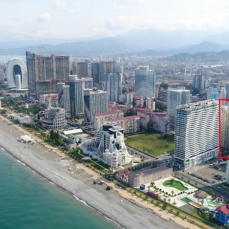 Apartamento Rezal Plaza Batumi Exterior foto