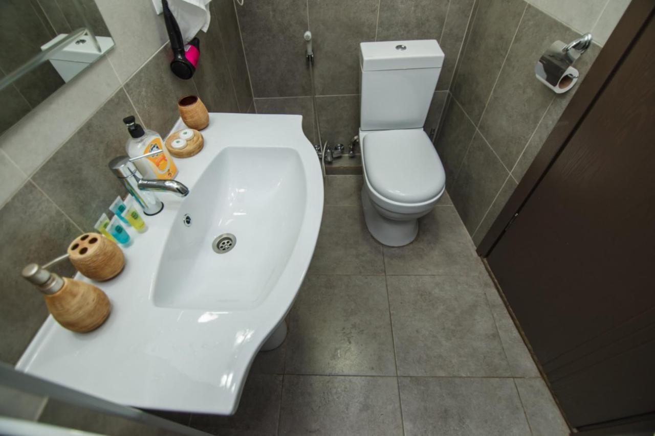 Apartamento Rezal Plaza Batumi Exterior foto