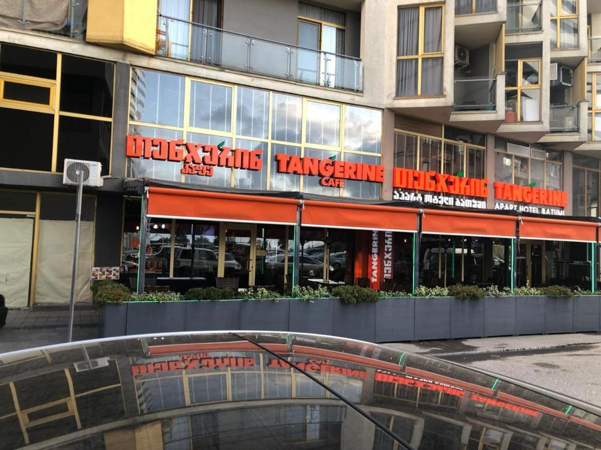 Apartamento Rezal Plaza Batumi Exterior foto